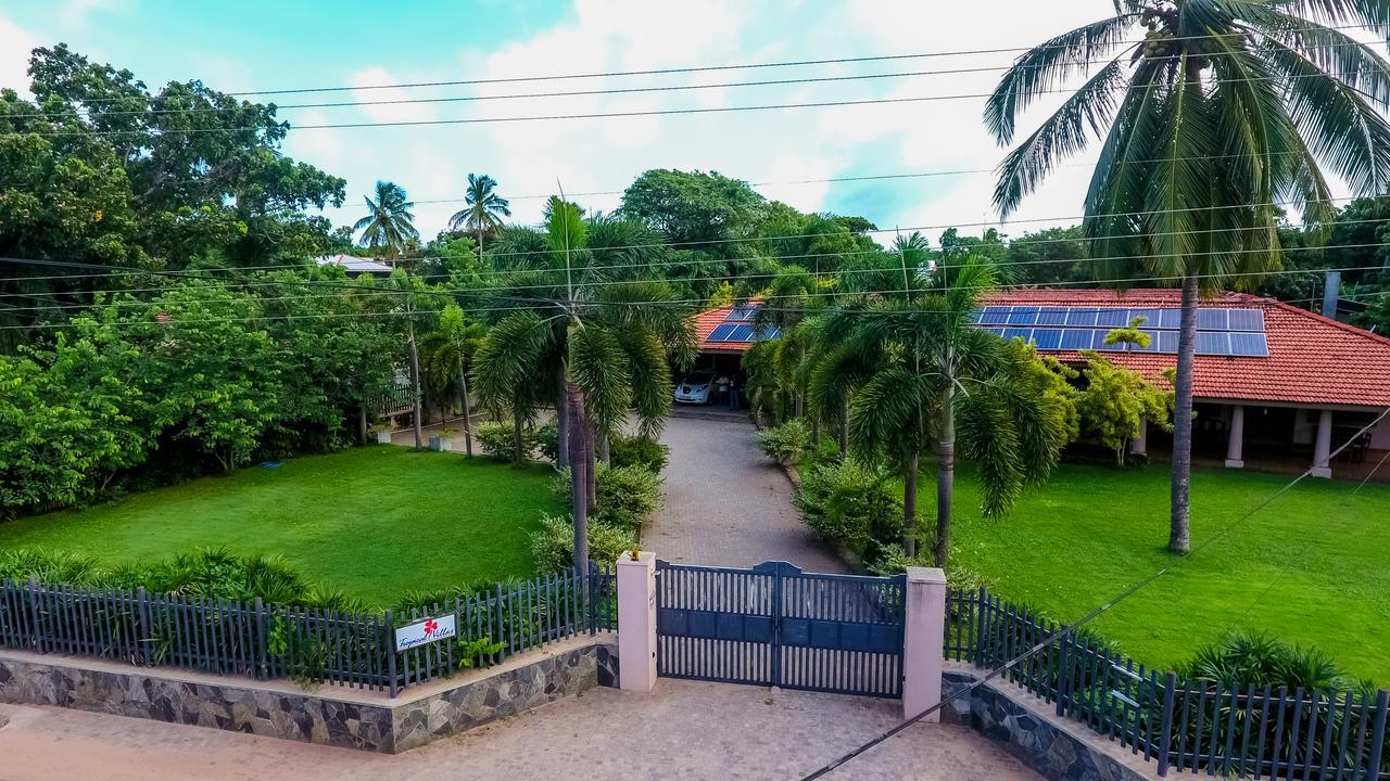 Tropical Villas Negombo Buitenkant foto